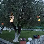 Pomegranate Tree House - Meteora منزل ريفي كالامباكا