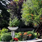 Pomegranate Tree House - Meteora كالامباكا