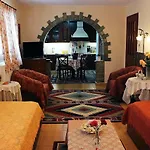 منزل ريفي Pomegranate Tree House - Meteora كالامباكا