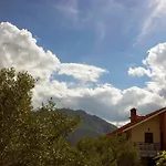 منزل ريفي Pomegranate Tree House - Meteora كالامباكا