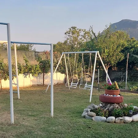 Pomegranate Tree House - Meteora منزل ريفي كالامباكا