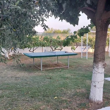 Pomegranate Tree House - Meteora كالامباكا