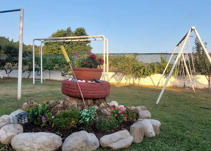 Pomegranate Tree House - Meteora